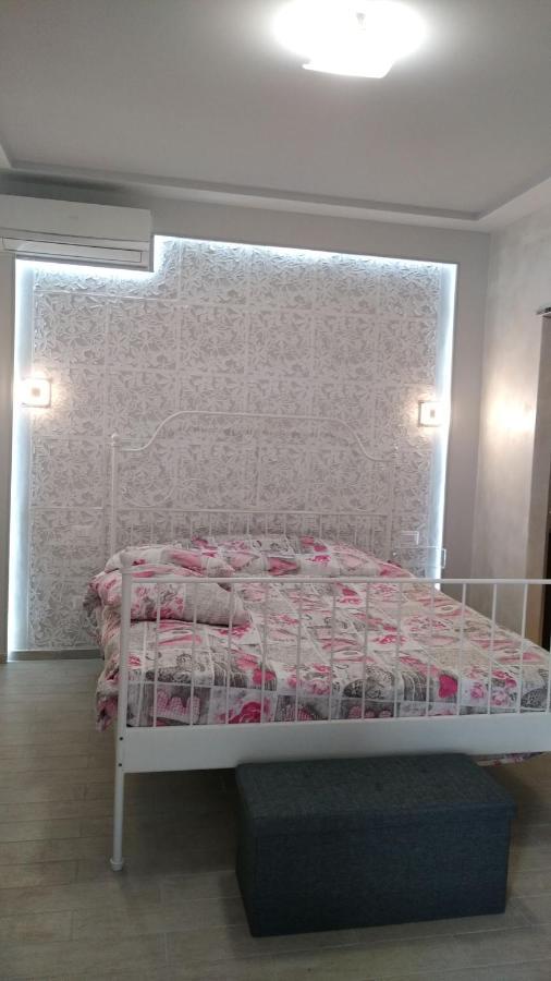 Rosilienza Suites Private Spa, Patio Garden Free Trasfer To & From Airport Fiumicino Dış mekan fotoğraf