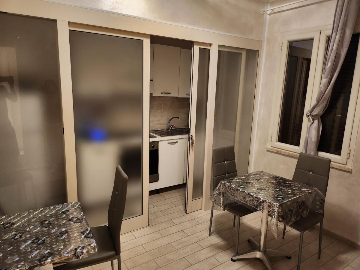 Rosilienza Suites Private Spa, Patio Garden Free Trasfer To & From Airport Fiumicino Dış mekan fotoğraf